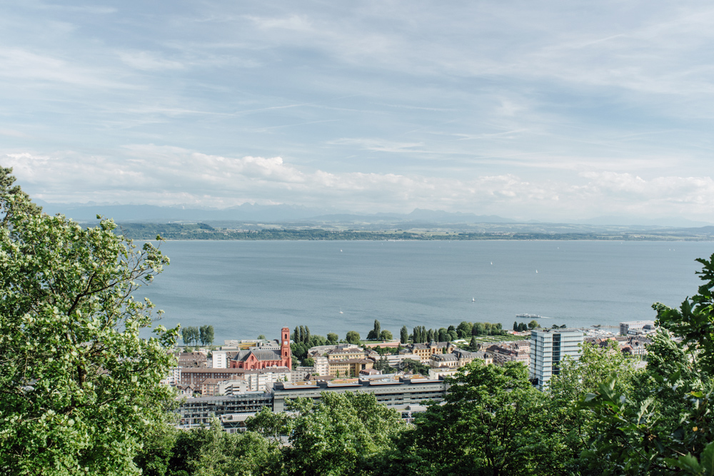 Neuchâtel – Vue sur la ville depuis la Roche de l'Ermitage