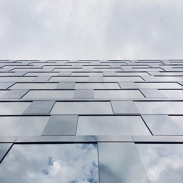 Le magnifique nouveau bâtiment de la bibliothèque universitaire de Freiburg 