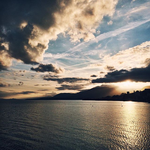 Coucher de soleil sur le lac de Neuchâtel