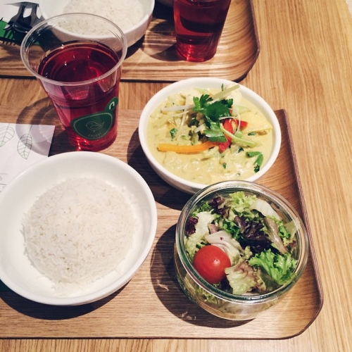 Curry de légumes chez Nusu, Bienne