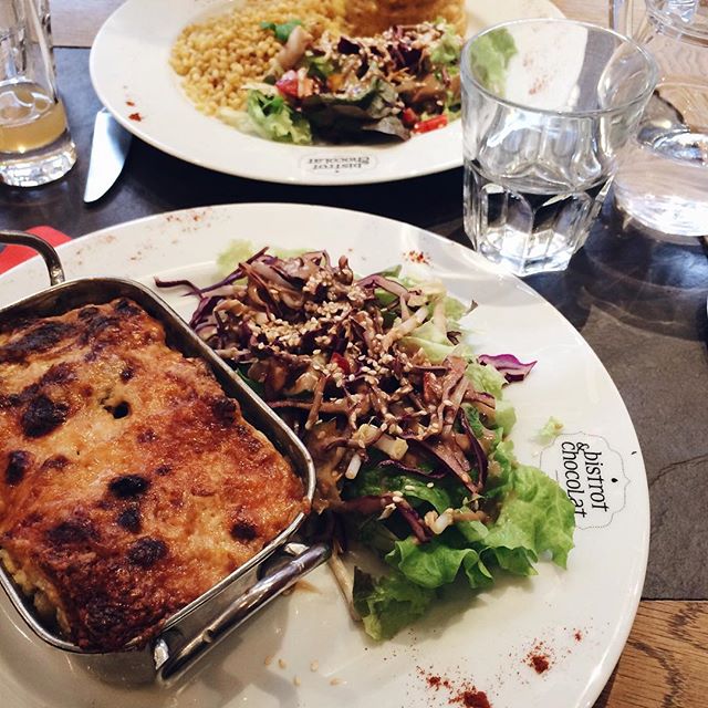 Gratin de courge butternut, chou fleur et champignons chez Bistrot & Chocolat