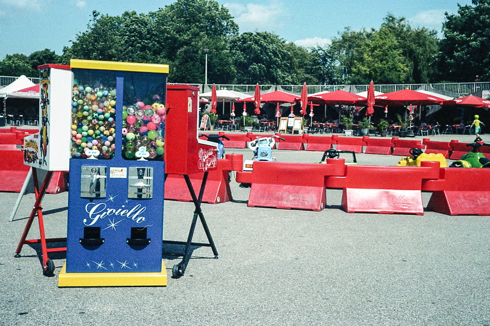Rollei 35s – Place du 12 Septembre, Neuchâtel