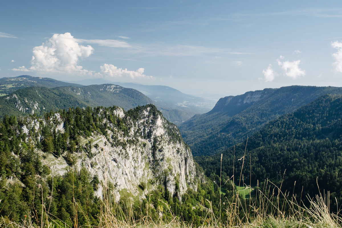 Vue depuis le cirque du Creux du Van