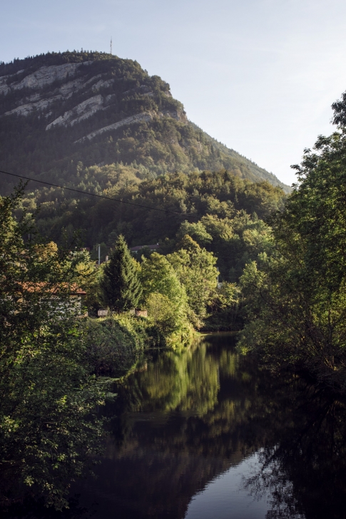 Noiraigue, au bord de l'Areuse