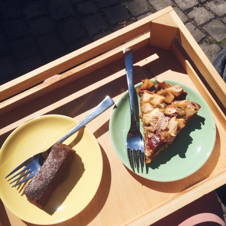 Gâteaux aux fruits et au chocolat