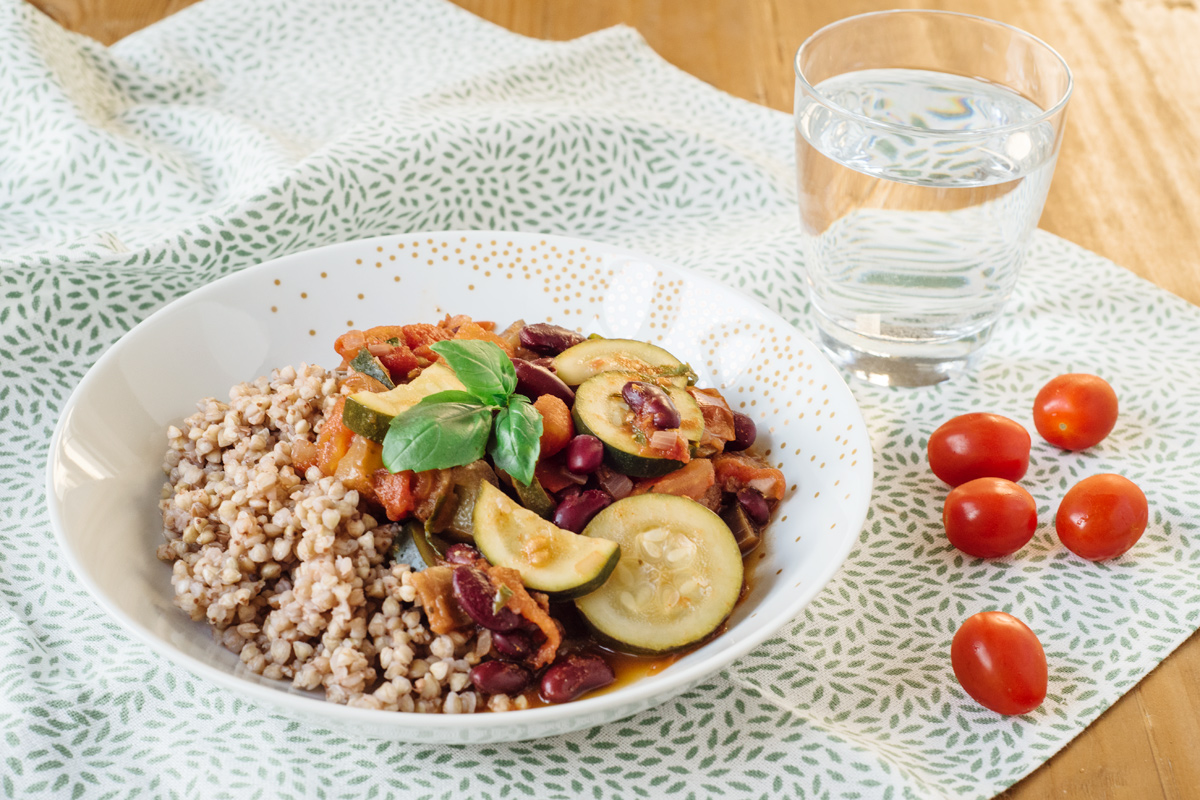 Ratatouille rapide et graines de sarrasin