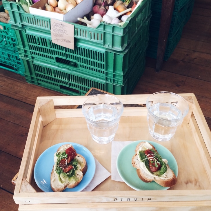 Tartines salées chez Batavia, dans la vieille ville de Bienne