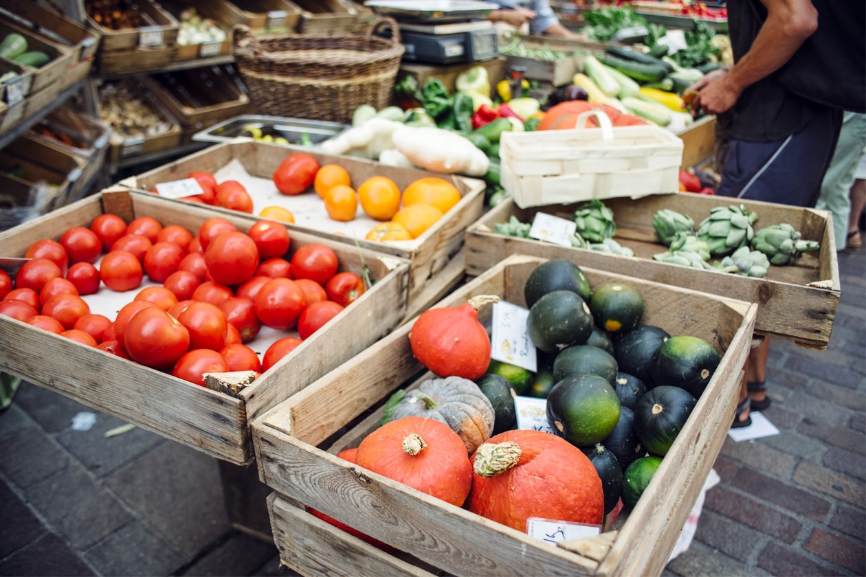 Marché hebdomadaire dans la vieille ville de Soleure