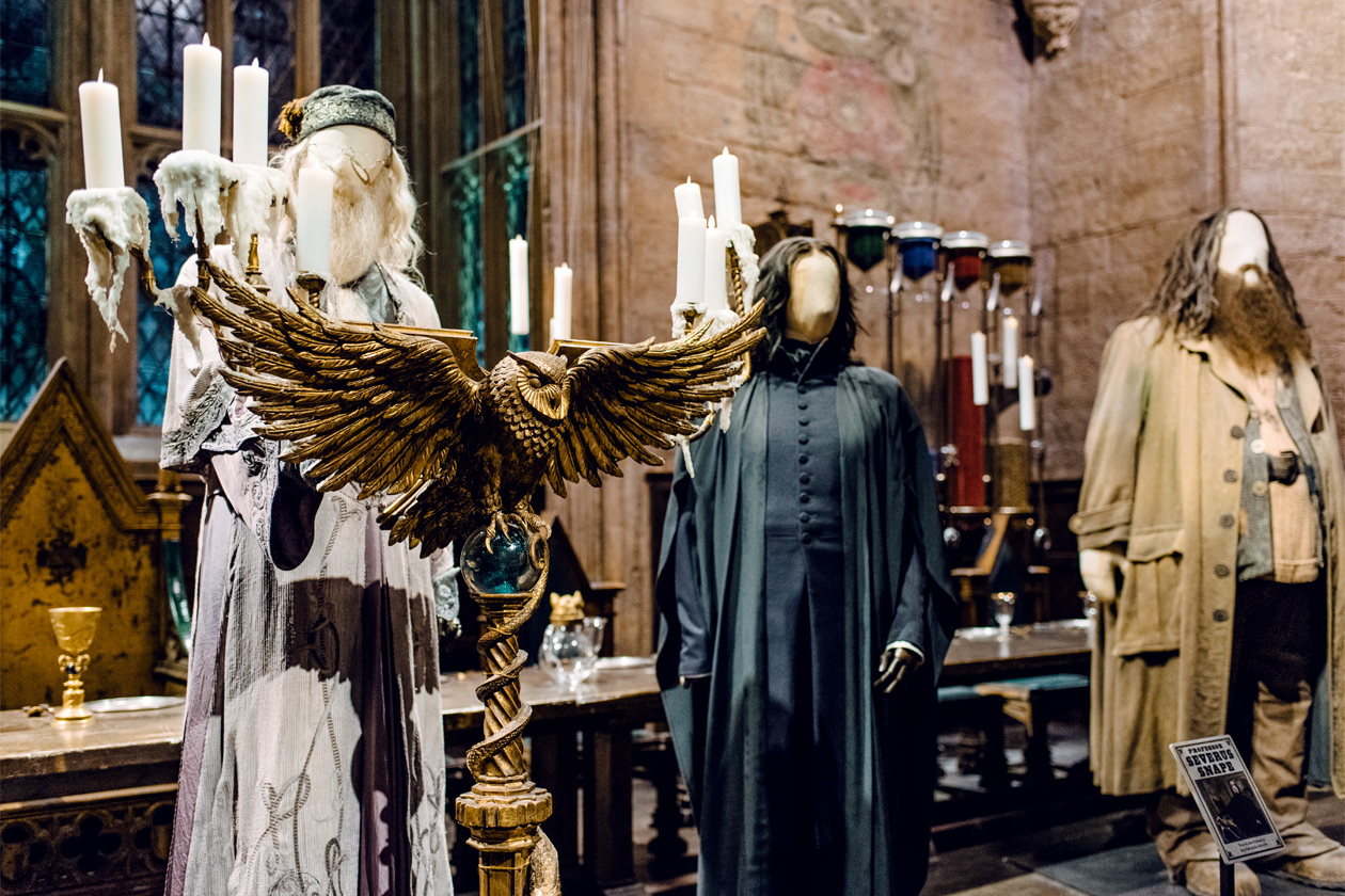 Visite des Studios Harry Potter à Londres – Le grand hall de Poudlard, avec les mannequins de Dumbledore, Snape et Hagrid