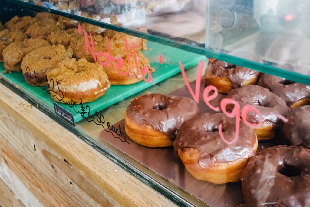 Doughnut végétalien chez Glazed à Brighton