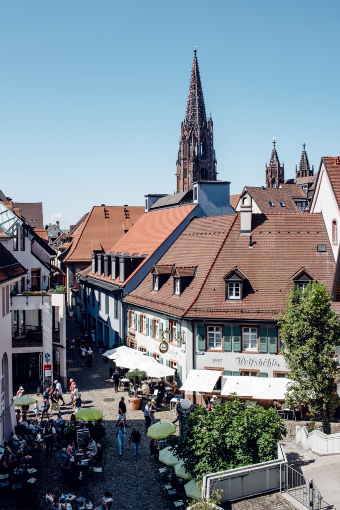Freiburg im Breisgau – Vue sur la vieille ville et le clocher de la cathédrale