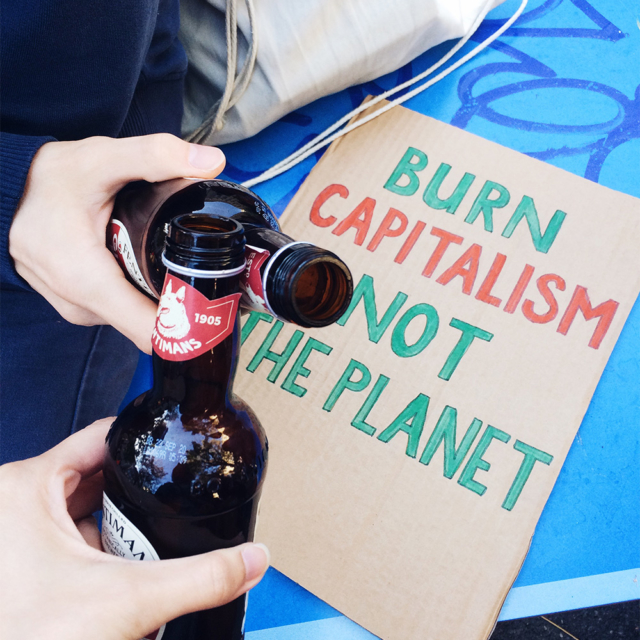 Manifestation nationale pour le climat: "Burn capitalism, not the planet"