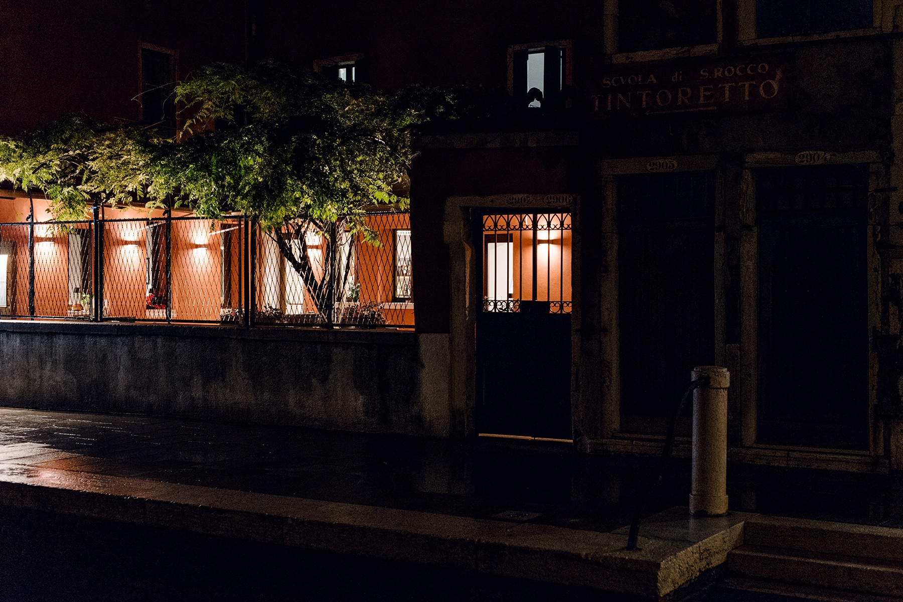 Balade nocturnes dans les rues de Venise